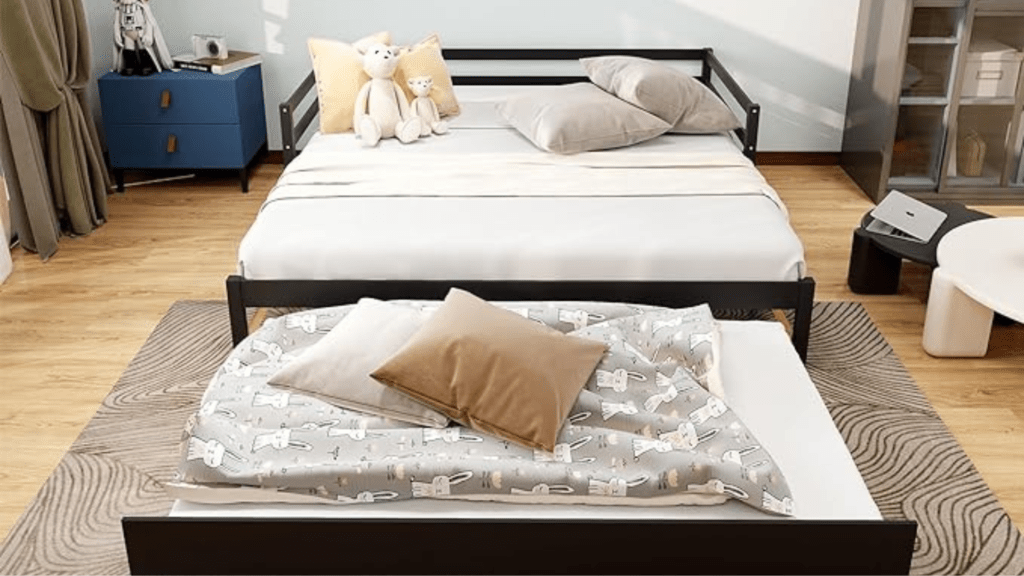 beds with trundles for Space-saving in small bedroom